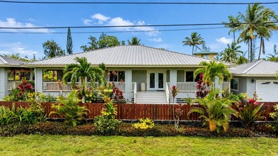 A true gem in Hawaiian Paradise Park, this recently built - photo 1
