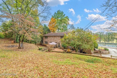 Bring your Buyers! Experience covered-front porch sitting at its - photo 57
