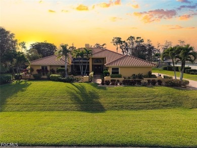 Pride of ownership throughout. This 3 bedroom, 3.5 bath, plus - photo 1