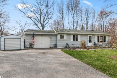 Lake Home For Sale in Houghton Lake, Michigan