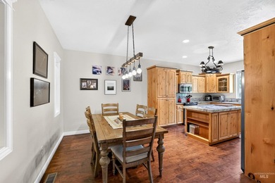 A home designed for adventure, comfort, and entertaining - photo 13