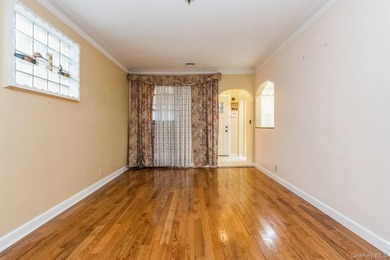 Nestled in the Wakefield neighborhood of the Bronx, 4121 Grace - photo 16