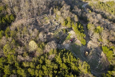 Fantastic opportunity to own a one of a kind property located - photo 18