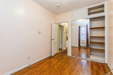 Nestled in the Wakefield neighborhood of the Bronx, 4121 Grace - photo 18