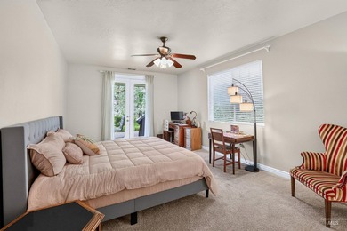 A home designed for adventure, comfort, and entertaining - photo 19
