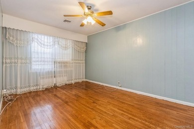 Nestled in the Wakefield neighborhood of the Bronx, 4121 Grace - photo 20