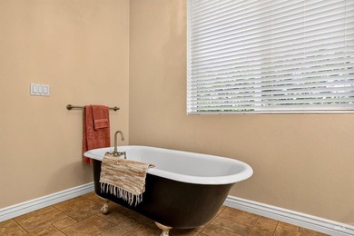 A home designed for adventure, comfort, and entertaining - photo 25