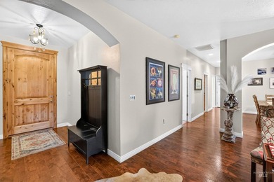 A home designed for adventure, comfort, and entertaining - photo 28