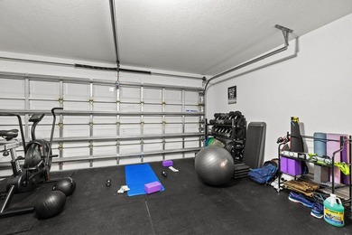 CBS Built in 2021 - 4-bedroom, 2-bath, 2-car garage FENCED YARD - photo 31