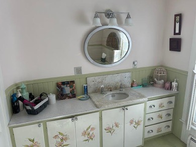 Beautiful and stately home in the heart of Belfast, within - photo 44