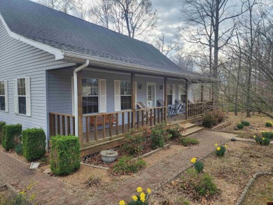 Lake Home For Sale in Bull Shoals, Arkansas