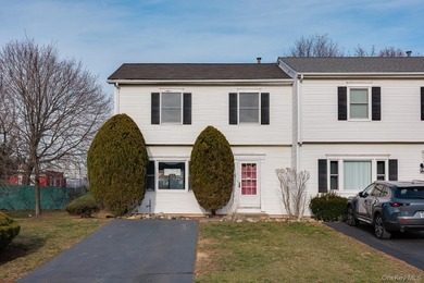 (private lake, pond, coastal) Home Sale Pending in Haverstraw New York