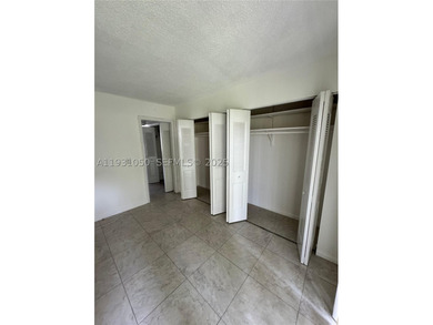 Don`t miss this georgeous and spacious condo in this amazing 55+ - photo 4