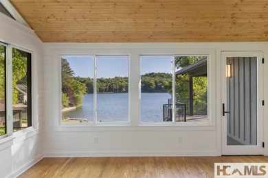 Welcome to an extraordinary lakefront estate on Lake Toxaway - photo 12