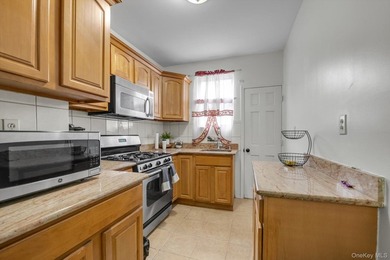 Two Dwelling House, Near All - photo 15