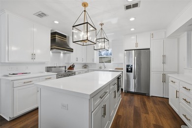 Enjoy incredible open-water living with 100 feet of shoreline - photo 6