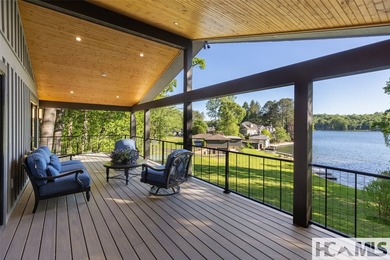 Welcome to an extraordinary lakefront estate on Lake Toxaway - photo 20