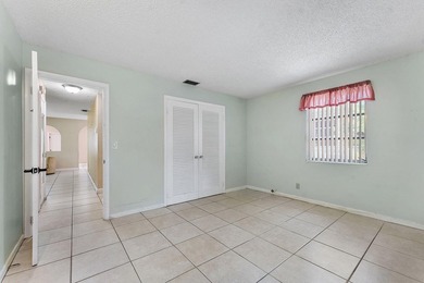 Rare triplex offering in the heart of SoSo, one of West Palm - photo 20