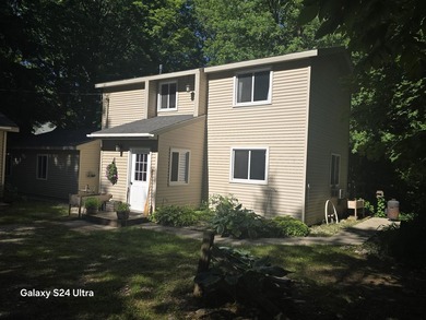Escape to your private waterfront paradise on Big Bear Creek - photo 1