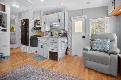 Check out this property! Super well kept RV with a large - photo 26