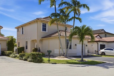 Stunning 4-bedroom, 3-bath pool home on a cul de sac with - photo 1