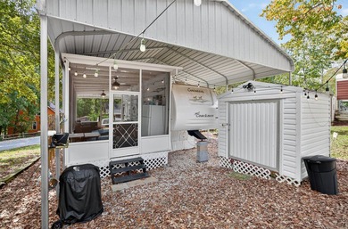 Check out this property! Super well kept RV with a large - photo 32