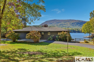 Welcome to an extraordinary lakefront estate on Lake Toxaway - photo 35