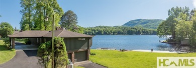 Welcome to an extraordinary lakefront estate on Lake Toxaway - photo 37