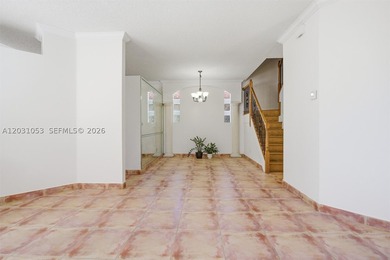 Stunning 4-bedroom, 3-bath pool home on a cul de sac with - photo 9