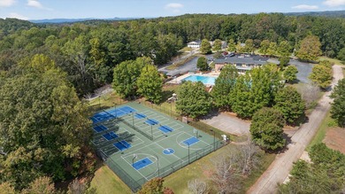 Check out this property! Super well kept RV with a large - photo 44