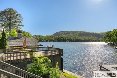Welcome to an extraordinary lakefront estate on Lake Toxaway - photo 45