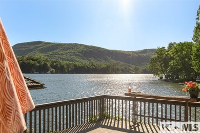 Welcome to an extraordinary lakefront estate on Lake Toxaway - photo 46