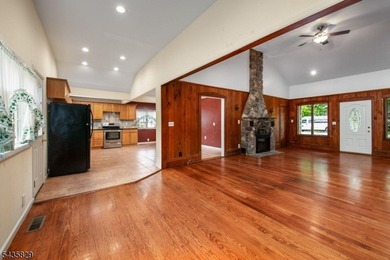 Charming Lakefront cottage home in the Mount Laurel Estates - photo 10