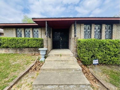 Investor special in South Dallas near Cedar Crest Golf Course - photo 4