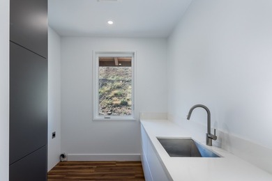Brand new modern luxury home with Resort-Style Amenities & - photo 7