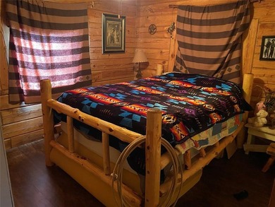 Log cabin ready to enjoy. Lake views and great location with - photo 10
