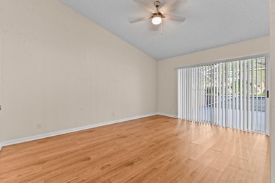Welcome to a beautifully maintained 3 bedrooms and 2 bathrooms - photo 10