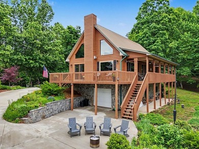 Discover this immaculate, west-facing chalet in the highly - photo 2