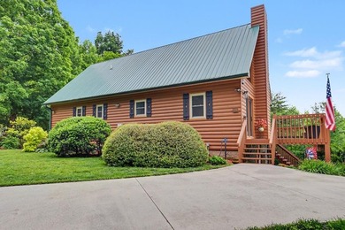 Discover this immaculate, west-facing chalet in the highly - photo 3