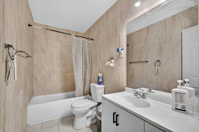 Welcome to this charming 3-bedroom, 1-bathroom home perfectly - photo 14