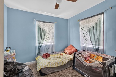 Welcome to this charming 3-bedroom, 1-bathroom home perfectly - photo 17
