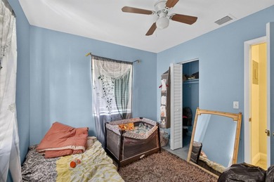 Welcome to this charming 3-bedroom, 1-bathroom home perfectly - photo 18