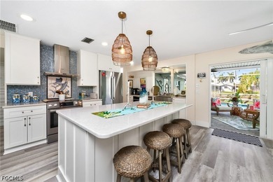 LIVE THE ULTIMATE PUNTA GORDA ISLES WATERFRONT LIFESTYLE! - photo 10