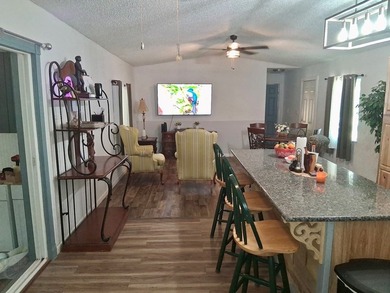 Discover the perfect blend of comfort, convenience, and lake - photo 4