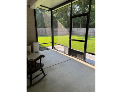 Like-new brick home in Reflections on the Lake Subdivision - photo 3