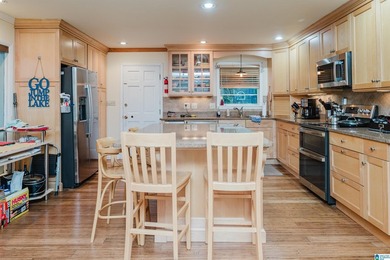 Nestled on the picturesque shores of Logan Martin Lake, this - photo 13