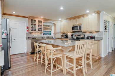 Nestled on the picturesque shores of Logan Martin Lake, this - photo 14