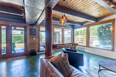 Experience the perfect blend of timeless mid-century modern - photo 18