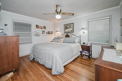 Nestled on the picturesque shores of Logan Martin Lake, this - photo 20