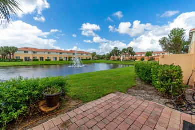 (private lake, pond, creek) Townhome/Townhouse For Sale in Boynton Beach Florida